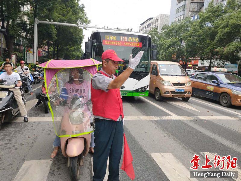 汪文华 (10).jpg 汪文华 (10).jpg