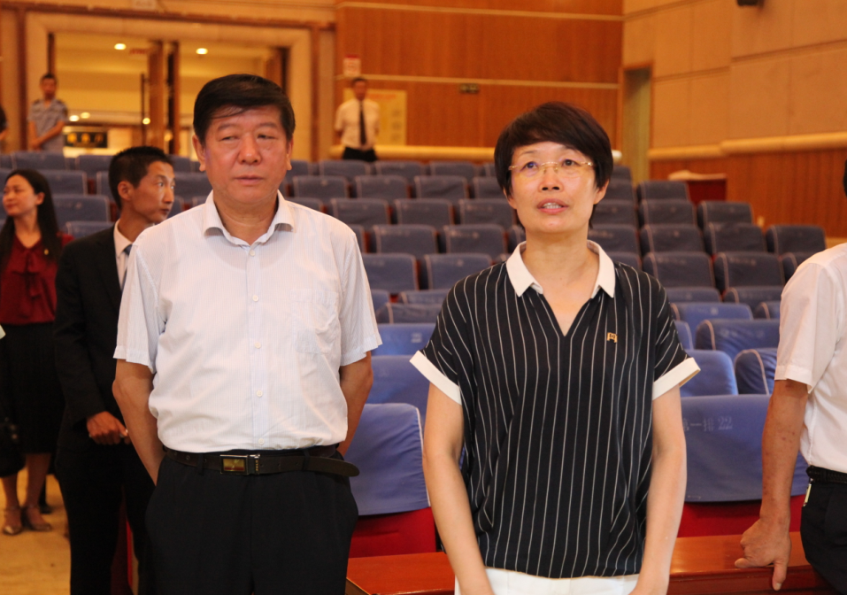 李晓媛检查市四届人大三次会议筹备情况